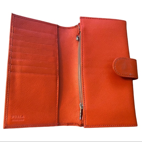 **SOLD**EUC Furla Bifold Accordion Style Snap Wallet - Picture 3 of 5